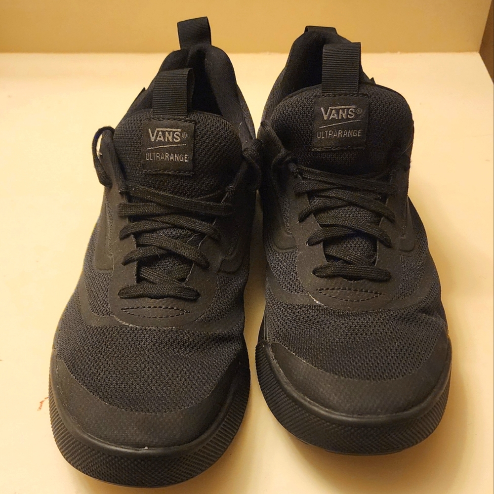 Vans MTE UltraRange EXO Size 12 Black with UltraCush Excellent Condition